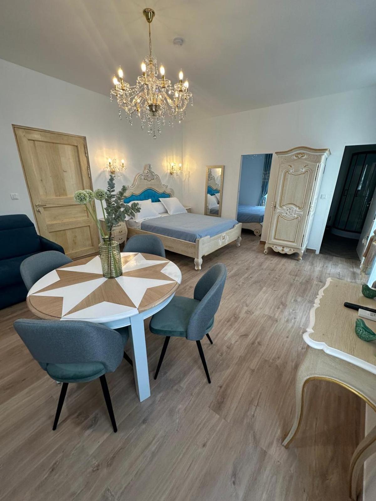 Appartement Du Cloitre 1Er Narbonne Bagian luar foto